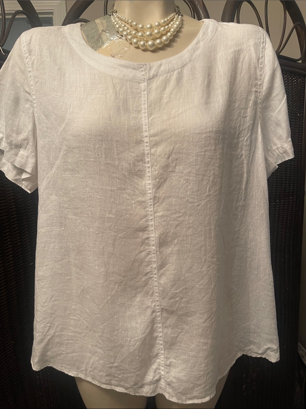 Women's White Linen Short-Sleeve Top